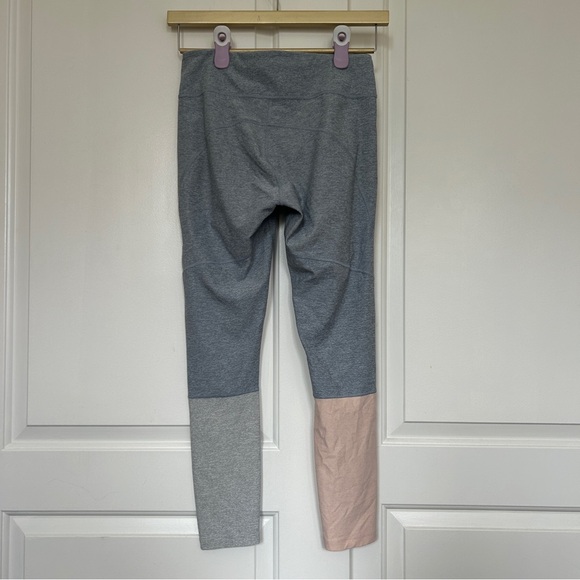 Outdoor Voices 7/8 Dipped Legging Tri-color Blue Gray Pink — Medium - Picture 2 of 3